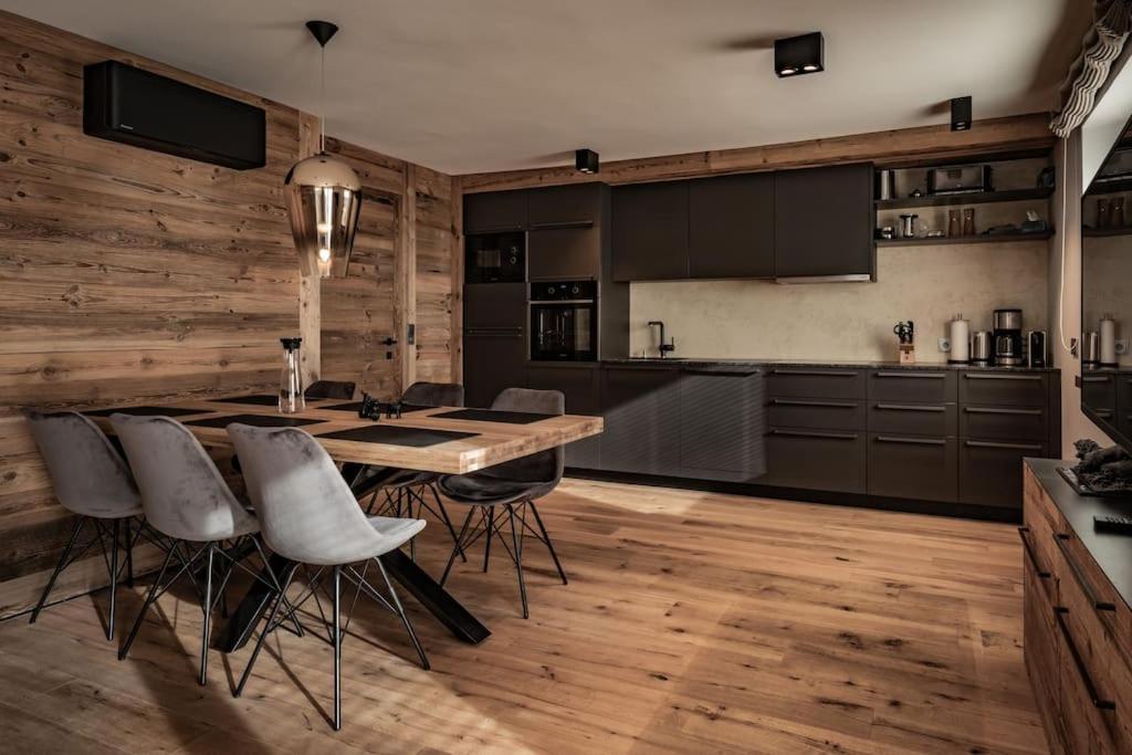 Apartment Cozy Loft In The Alps Of Zillertal Schwendau